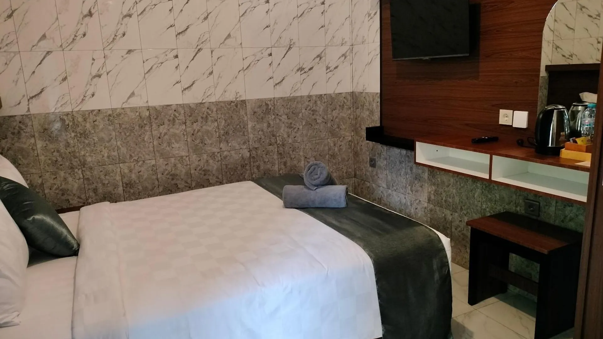 Herberg Tirtasuci House Hotel Kuta Lombok